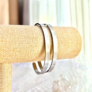 【名入れ】ミニマル ステンレスブレスレット、つけっぱなしOK！